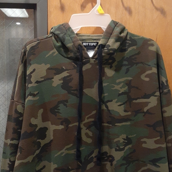 Hot Topic Other - Camouflage Hot Topic hoodie